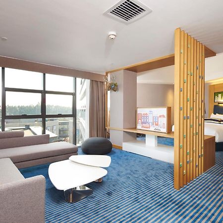 Aloft Dongguan Songshan Lake Hotel Екстериор снимка