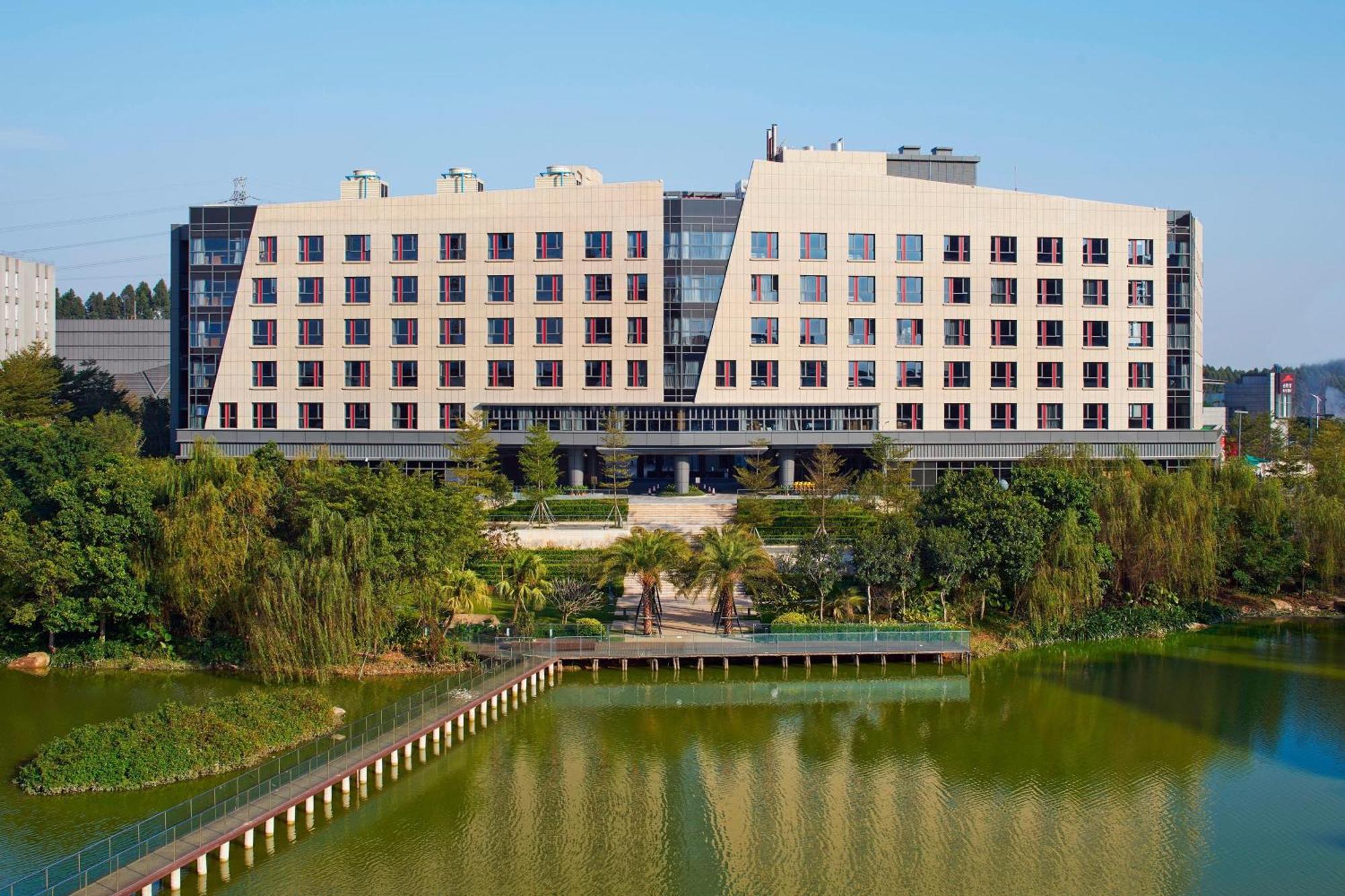 Aloft Dongguan Songshan Lake Hotel Екстериор снимка