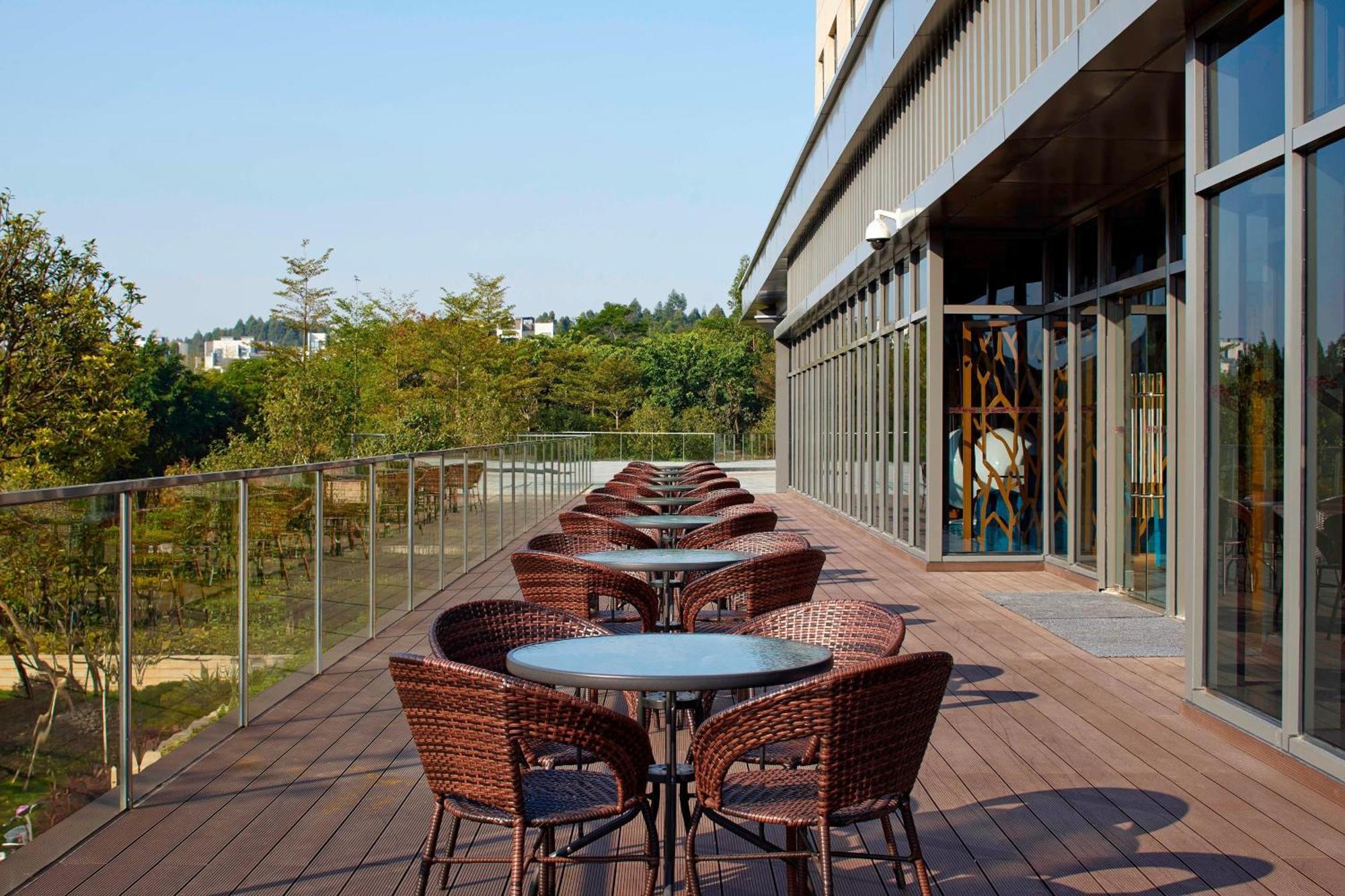 Aloft Dongguan Songshan Lake Екстериор снимка