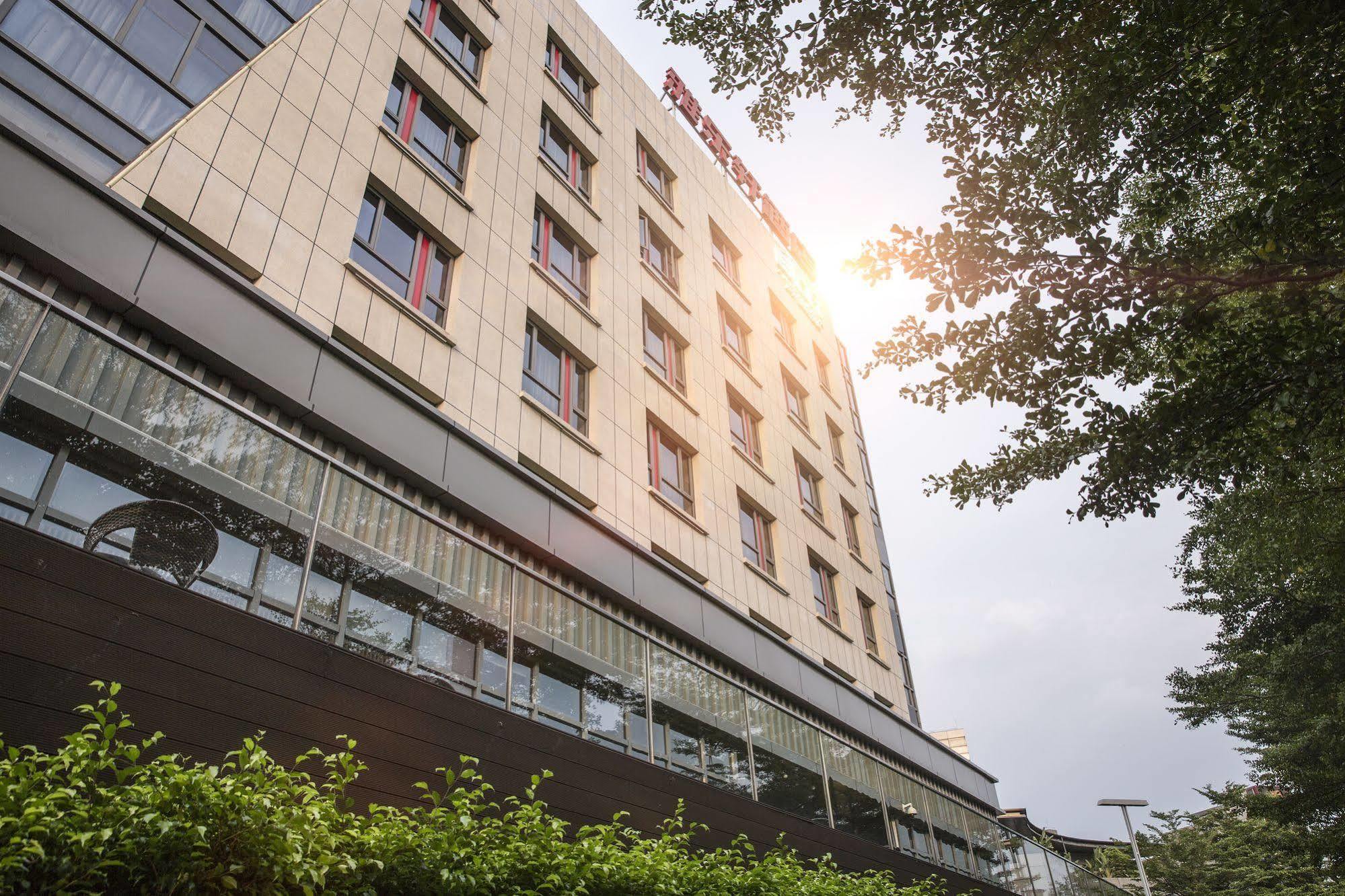 Aloft Dongguan Songshan Lake Екстериор снимка
