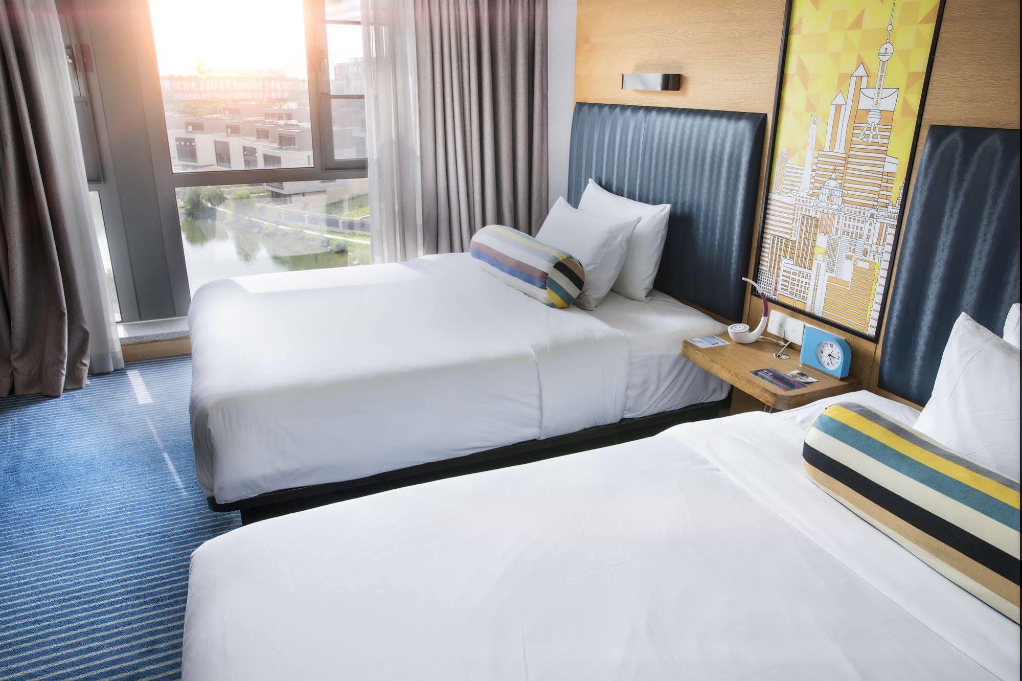 Aloft Dongguan Songshan Lake Екстериор снимка