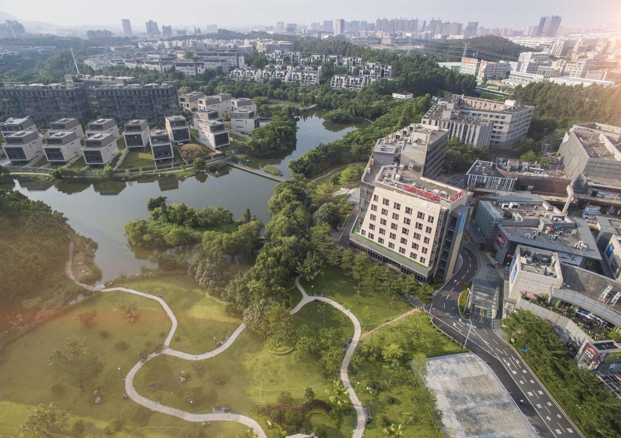 Aloft Dongguan Songshan Lake Екстериор снимка